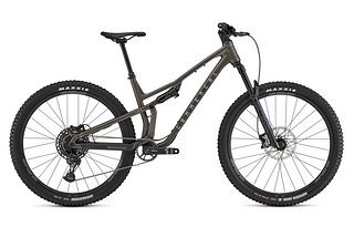 Schnelles Bike der Alu-Experten: Das Commencal Tempo bietet ein tolles Gesamtpaket zu einem aktuell stark reduzierten Preis.