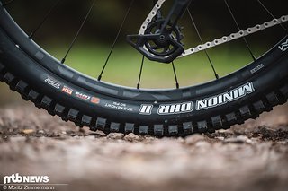 Aluminium-Felgen aus dem Hause Newmen sind am Jab MX mit Maxxis-Reifen bestückt.