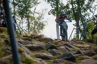 Hanna Blochberger wohnt direkt auf der anderen Seite des Rennsteigs und konnte sich erneut über die Bronze-Medaille freuen.