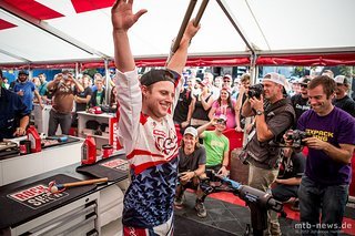 Sieg für Evan Warner im Halbfinale!