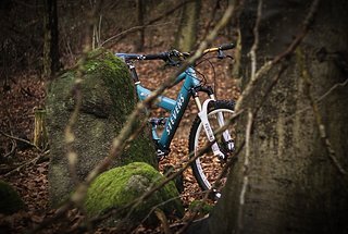Die RockShox Reba an der Front hat der Performance gut getan, ebenso wie die Speedhub am Hinterbau Die RockShox Reba an der Front hat der Performance gut getan, ebenso wie die Speedhub am Hinterbau