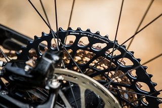 Ab sofort gibt es den SRAM Eagle-Antrieb auch mit großer 10-52T-Kassette zu kaufen