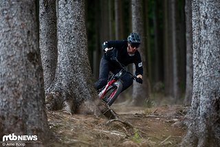 Das Montieren und Entlüften der neuen Shimano XTR geht gewohnt leicht von der Hand, wodurch man schnell auf dem Trail ist.