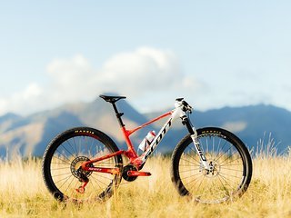 Das rot-weiße Bike ist ein absoluter Traum.