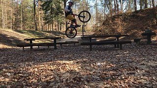 ... aber auch im Uphill und bei gelegentlichen Trial-Einlagen macht es eine gute Figur ... aber auch im Uphill und bei gelegentlichen Trial-Einlagen macht es eine gute Figur