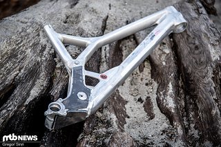 Es wurden derartig viele Prototypen vom Demo gebaut, dass Brian und Brad Benedict fast Ärger von der Personalabteilung dafür bekommen haben Es wurden derartig viele Prototypen vom Demo gebaut, dass Brian und Brad Benedict fast Ärger von der Personalabteilung dafür bekommen haben