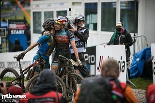 Gute Laune bei Jenny Rissveds und Evie Richards