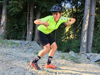 Lycra auf einem Trailbike? Auf dem Highway to Hell ist das erlaubt, würd ich meinen!