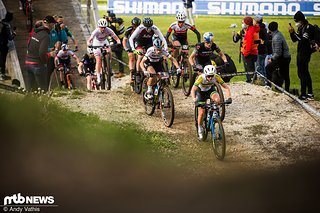 Der Auftakt des Weltcupwochenendes, der Short Track, sorgt seit seiner Einführung im Jahr 2018 für viel Begeisterung bei Fans und Fahrer*innen