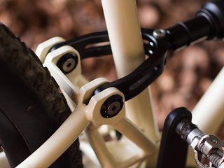 ... ebenso wie das Yoke zur Dämpferverlängerung, für das Stefan von BikeYoke die Freigabe gegeben hat ... ebenso wie das Yoke zur Dämpferverlängerung, für das Stefan von BikeYoke die Freigabe gegeben hat