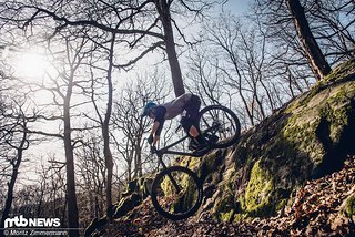 Auf steilen Trails vermittelt das Norco dank ausgewogener Geometrie und flachem Lenkwinkel viel Sicherheit.