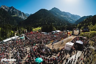 Bei bestem Wetter strömten die Fans im Finale nur so in die Finish-Area.