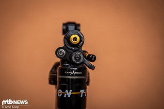 Neben der Federhärte können auch Lowspeed und Highspeed-Druckstufe sowie der Rebound extern eingestellt werden.