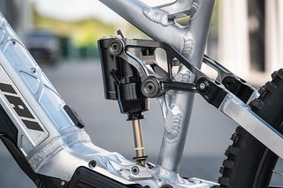 Der Intend Hover Monocoque ist endlich da und besteht nur aus einem einzigen, 1.099 € teuren Bauteil