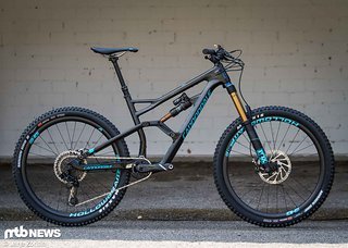 Das neue Cannondale Jekyll ist ein sehr gelungenes Enduro-Geschoss, das vor allem auf harten Strecken voll und ganz in seinem Element ist Das neue Cannondale Jekyll ist ein sehr gelungenes Enduro-Geschoss, das vor allem auf harten Strecken voll und ganz in seinem Element ist
