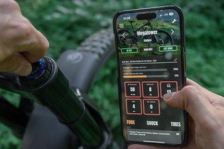 Mit der Sagly App soll es ganz einfach sein, das passende Fahrwerks-Setup am Mountainbike zu finden.