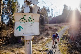 Da offizielle Radwege in Süddeutschland oft nur sehr wenig Trails beinhalten, lassen wir diese mit dem Enduro-Bike meist links liegen.