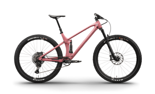 Das YT Izzo erstrahlt in feschem Pink und wechselt seinen Besitzer für 2.299 €. Das YT Izzo erstrahlt in feschem Pink und wechselt seinen Besitzer für 2.299 €.
