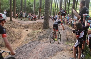 Das Lexware Mountainbike Team hat sichtlich Spaß im neuen Trailpark. Das Lexware Mountainbike Team hat sichtlich Spaß im neuen Trailpark.