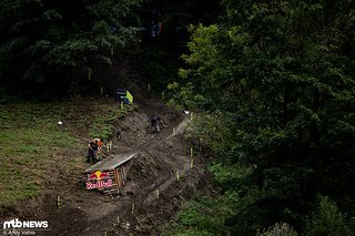 Aufgrund des schwierigen Wetters wurde der erste Trainingstag ab der Hälfte abgebrochen und auch für den Quali-Tag ist aktuell unklar, ob und wie überhaupt trainiert werden kann