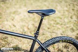 Eine RockShox Reverb Stealth-Variostütze mit 150 mm Verstellweg soll dafür sorgen, dass der Ergon SME3-Sattel auf der Abfahrt nicht zum Hindernis wird Eine RockShox Reverb Stealth-Variostütze mit 150 mm Verstellweg soll dafür sorgen, dass der Ergon SME3-Sattel auf der Abfahrt nicht zum Hindernis wird