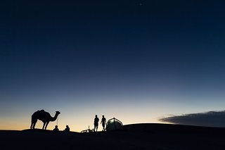 Einst ein weißer Fleck auf der Landkarte, nun hat der Oman durch die Reise bei Gerhard wundervolle Farben angenommen Einst ein weißer Fleck auf der Landkarte, nun hat der Oman durch die Reise bei Gerhard wundervolle Farben angenommen