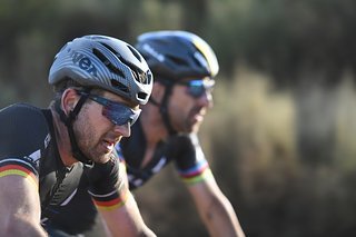 Wie schlagen sich die beiden Altmeister Karl Platt und Alban Lakata?