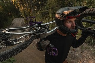 DEITY PURPLE REIGN BAS VAN STEENBERGEN (8)