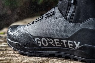 fizik-terra-nanuq-gtx-10