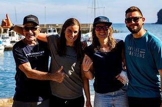 Family business – Papa Karl ist nun Rentner und lässt es sich nicht nehmen, mit uns an die Rennen zu kommen. Jey unser Mechaniker hat uns wie immer top unterstützt