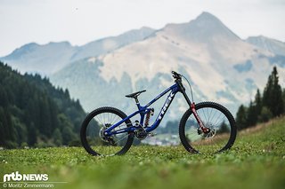 Mit neuem Look geht Trek Factory Racing an den Start