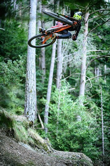 Hugo Frixtalon war bereits 2018 für Commençal im World Cup dabei und konnte einige starke Resultate einfahren … Hugo Frixtalon war bereits 2018 für Commençal im World Cup dabei und konnte einige starke Resultate einfahren …