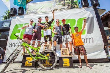 Pro Klasse: Simon Heinzemann vor Janine Schlicke, Maximilian Born, Patrick Hartmann, Patrick Pfeifer und Philipp Heise Pro Klasse: Simon Heinzemann vor Janine Schlicke, Maximilian Born, Patrick Hartmann, Patrick Pfeifer und Philipp Heise