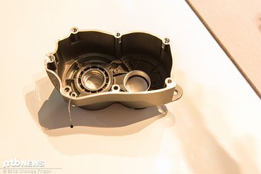Das Magnesiumdruckgussverfahren erlaubt eine schnellere und damit günstigere Fertigung Das Magnesiumdruckgussverfahren erlaubt eine schnellere und damit günstigere Fertigung