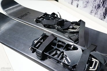 Eine gefräste Bindung soll sich mit Snowboard-Boots benutzen lassen Eine gefräste Bindung soll sich mit Snowboard-Boots benutzen lassen