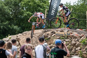 Ronja Eibl kam aus der Startrunde an Position 2. Vieles deutete auf ein Duell zwischen der jungen Deutschen und Anne Terpstra hin. Ronja Eibl kam aus der Startrunde an Position 2. Vieles deutete auf ein Duell zwischen der jungen Deutschen und Anne Terpstra hin.