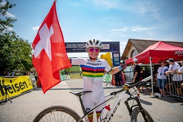 Sina Frei war nicht zu stoppen! Sie darf sich nun Schweizer-, Europa- und Weltmeisterin nennen! Sina Frei war nicht zu stoppen! Sie darf sich nun Schweizer-, Europa- und Weltmeisterin nennen!