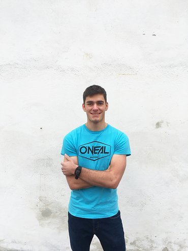 Als dritter Team-Fahrer konnte Max Jakubowski gewonnen werden, der seinen Fokus aktuell vor allem im iXS EDC sieht. Als dritter Team-Fahrer konnte Max Jakubowski gewonnen werden, der seinen Fokus aktuell vor allem im iXS EDC sieht.