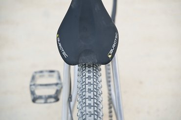 Viel Reifenfreiheit, wenn es mal zu einem heftigeren Achter kommen sollte und man das Rad nicht sofort zentrieren kann Viel Reifenfreiheit, wenn es mal zu einem heftigeren Achter kommen sollte und man das Rad nicht sofort zentrieren kann