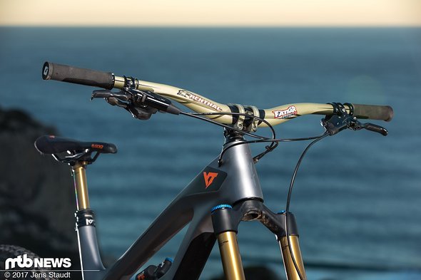 Renthal-Carbon-Cockpit Renthal-Carbon-Cockpit