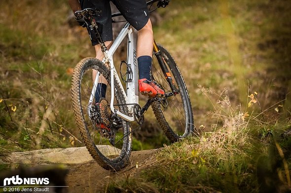 Ein Racer wünscht sich natürlich eine optimale Kraftübetragung vom Fuß aufs Bike und weiter in den Untergrund Ein Racer wünscht sich natürlich eine optimale Kraftübetragung vom Fuß aufs Bike und weiter in den Untergrund