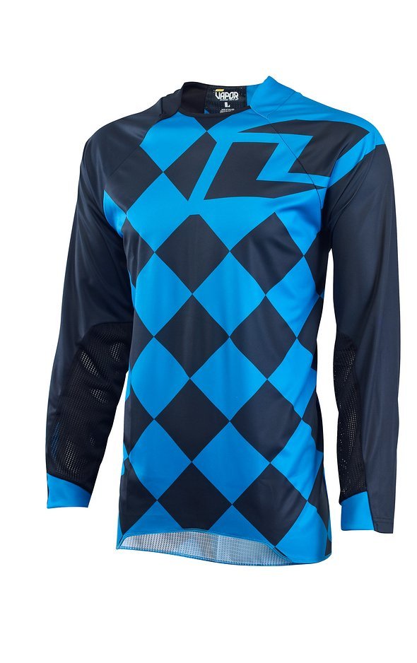 Etwas auffälliger kommt da schon das Vapor Jockey Jersey mit langen Armen daher Etwas auffälliger kommt da schon das Vapor Jockey Jersey mit langen Armen daher