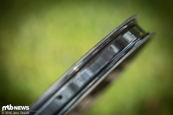 Tubeless-Ready Tubeless-Ready