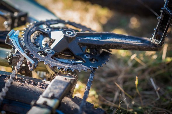 … also als Fotograf ein bisschen die Zeit vertreiben und an den vielen herumliegenden Bikes einen kleinen „Technik-Check“ machen. … also als Fotograf ein bisschen die Zeit vertreiben und an den vielen herumliegenden Bikes einen kleinen „Technik-Check“ machen.