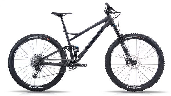Die 29"-Räder bietet Banshee nur in den Größen M, L und XL an Die 29"-Räder bietet Banshee nur in den Größen M, L und XL an