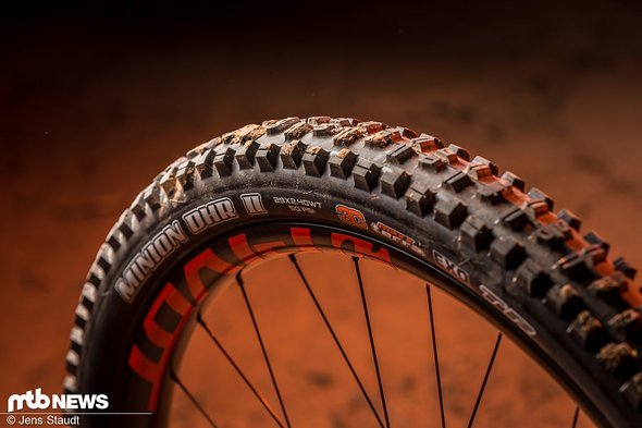 Widetrail-Reifen auf Felgen mit 34 mm Innenweite Widetrail-Reifen auf Felgen mit 34 mm Innenweite