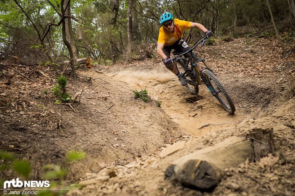Auf den harten Trails rund um Finale Ligure machte sich der hervorragend funktionierende Hinterbau des Jekylls positiv bemerkbar. Auf den harten Trails rund um Finale Ligure machte sich der hervorragend funktionierende Hinterbau des Jekylls positiv bemerkbar.