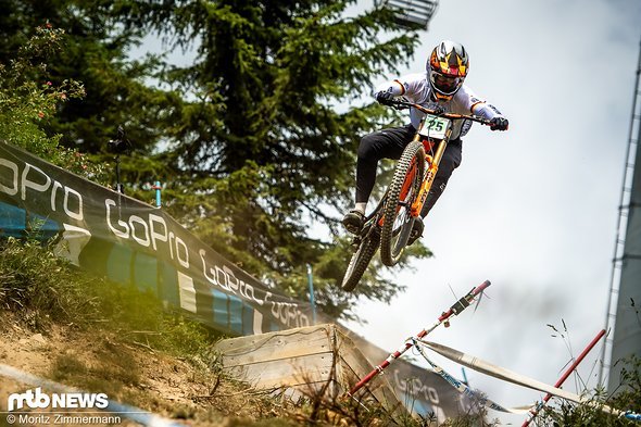 Hannes Lehmann ist der einzige Junioren-Fahrer, der vom BDR für die WM in Mont-Sainte-Anne nominiert wurde. Mit Platz 7 in Val di Sole hat er die Norm erfüllt. Hannes Lehmann ist der einzige Junioren-Fahrer, der vom BDR für die WM in Mont-Sainte-Anne nominiert wurde. Mit Platz 7 in Val di Sole hat er die Norm erfüllt.