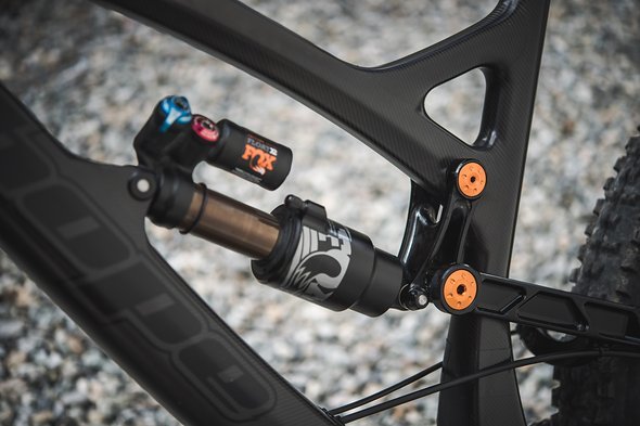 Für Racer perfekt, für alle, die Komfort suchen ein wenig straff Für Racer perfekt, für alle, die Komfort suchen ein wenig straff