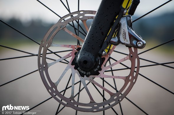 Interessantes Feature beim Canyon Inflite CF SLX: Die Bremsscheiben wachsen mit der Rahmengröße mit Interessantes Feature beim Canyon Inflite CF SLX: Die Bremsscheiben wachsen mit der Rahmengröße mit